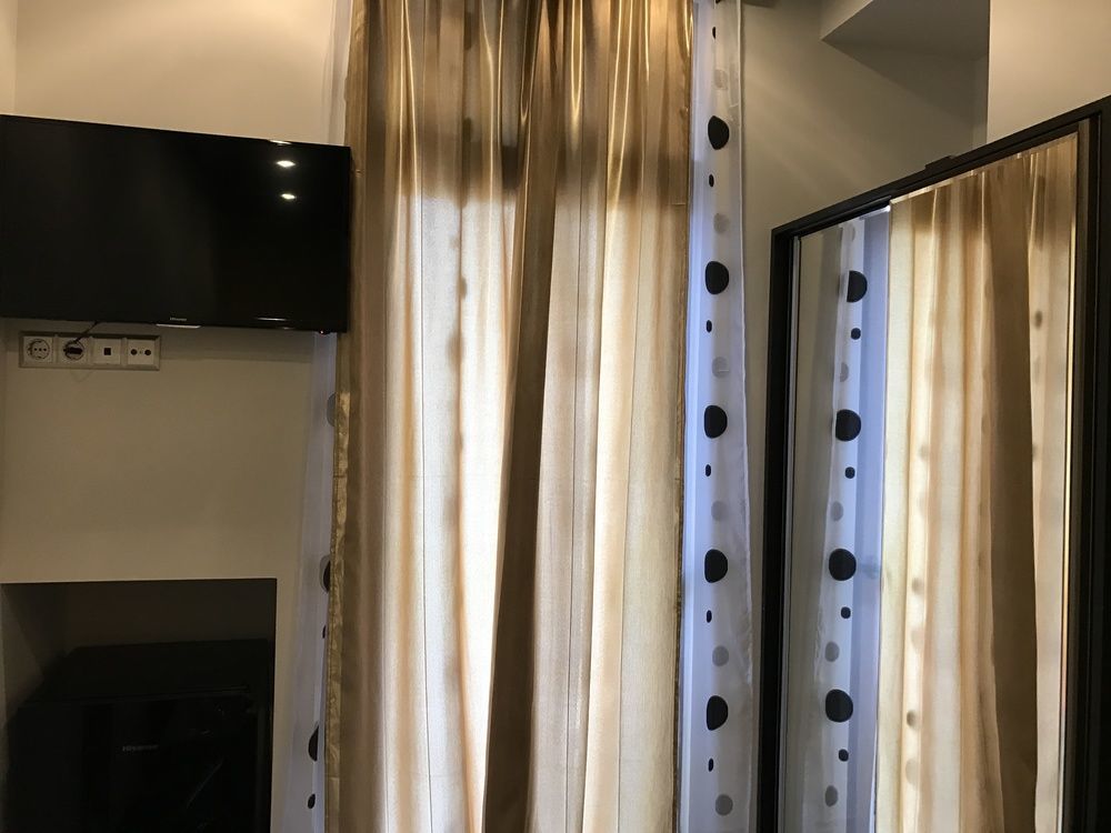 Du Vin Rouge Tbilisi酒店 外观 照片